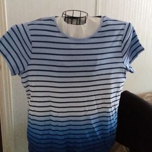 Croft and Barrow classic t-shirt for women XL, different shades of blue